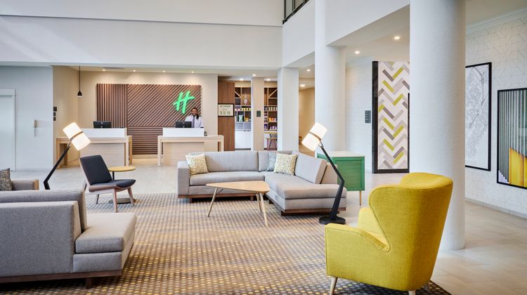 Holiday Inn & Suites Oakville @ Bronte Exterior