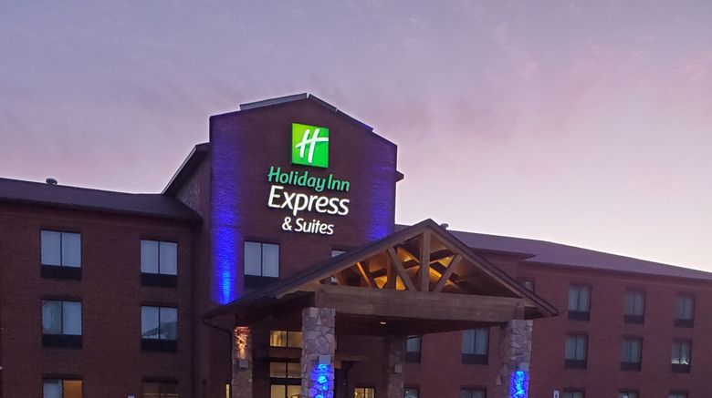 <b>Holiday Inn Express and Suites Donegal Exterior</b>. Images powered by <a href="https://www.leonardoworldwide.com/" title="Leonardo Worldwide" target="_blank">Leonardo</a>.