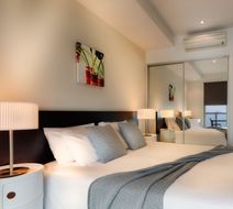 Caroline Serviced Apartments Room