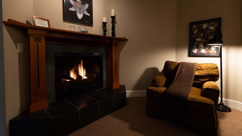 <b>Hearthstone Inn Room</b>. Images powered by <a href="https://www.leonardoworldwide.com/" title="Leonardo Worldwide" target="_blank">Leonardo</a>.