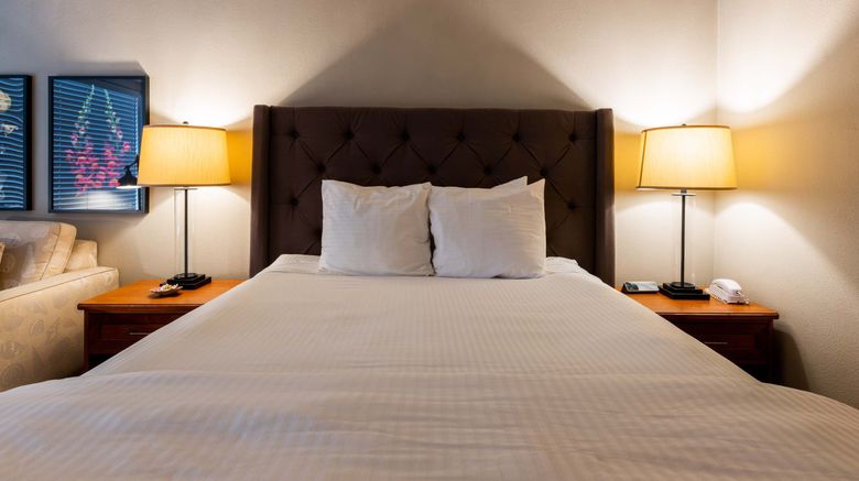 <b>Hearthstone Inn Room</b>. Images powered by <a href="https://www.leonardoworldwide.com/" title="Leonardo Worldwide" target="_blank">Leonardo</a>.