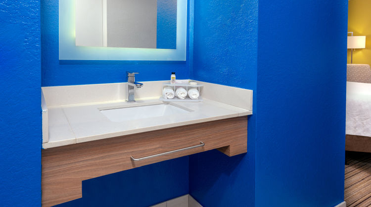 Holiday Inn Express Naples North Room