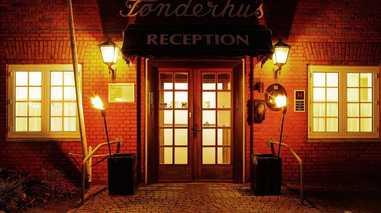 <b>Tonderhus Hotel Lobby</b>. Images powered by <a href="https://www.leonardoworldwide.com/" title="Leonardo Worldwide" target="_blank">Leonardo</a>.