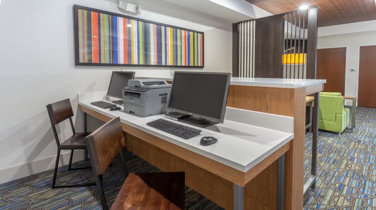 Holiday Inn Express & Suites Park Place Other