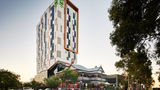 Holiday Inn West Perth Exterior