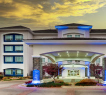 Holiday Inn Express & Suites Ardmore Exterior