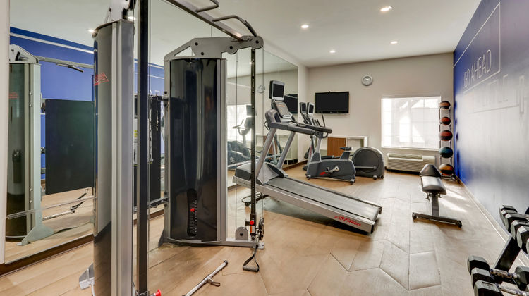 Holiday Inn Express & Suites Ardmore Health Club