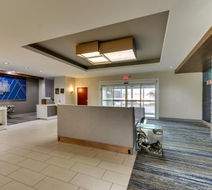 Holiday Inn Express & Suites Ardmore Lobby