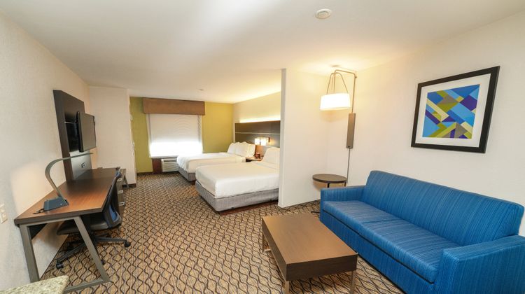 Holiday Inn Express & Stes Medical Dist Room