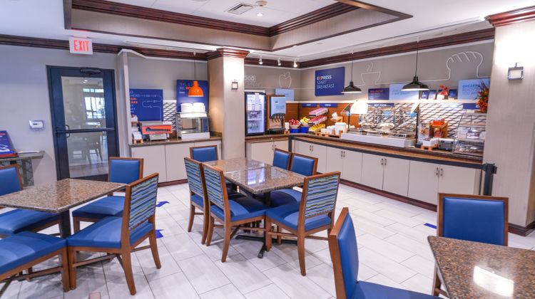 Holiday Inn Express & Stes Medical Dist Restaurant