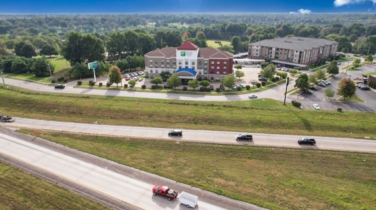 Holiday Inn Express & Stes Medical Dist Other