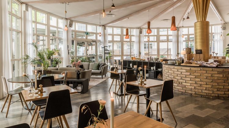 The More Hotel Restaurant