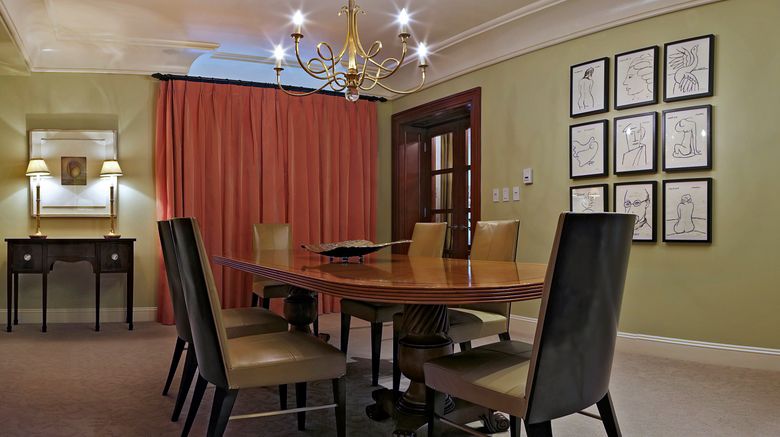 <b>Taj Campton Place Suite</b>. Images powered by <a href="https://www.leonardoworldwide.com/" title="Leonardo Worldwide" target="_blank">Leonardo</a>.