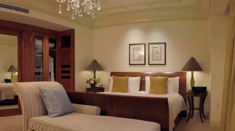 <b>Taj Campton Place Suite</b>. Images powered by <a href="https://www.leonardoworldwide.com/" title="Leonardo Worldwide" target="_blank">Leonardo</a>.