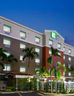 Holiday Inn Express Hotel & Suites