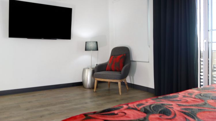 Semaphore Splash Apartments Room