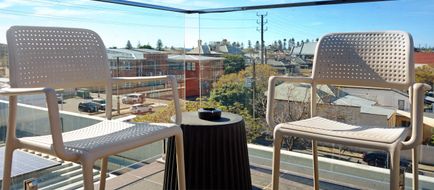 Semaphore Splash Apartments Exterior