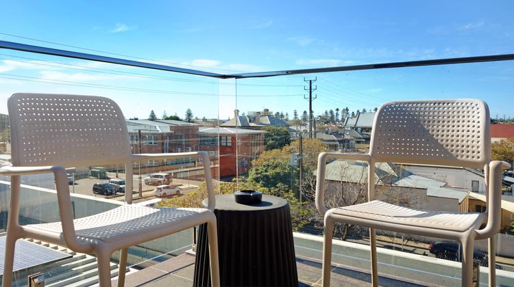 Semaphore Splash Apartments Exterior