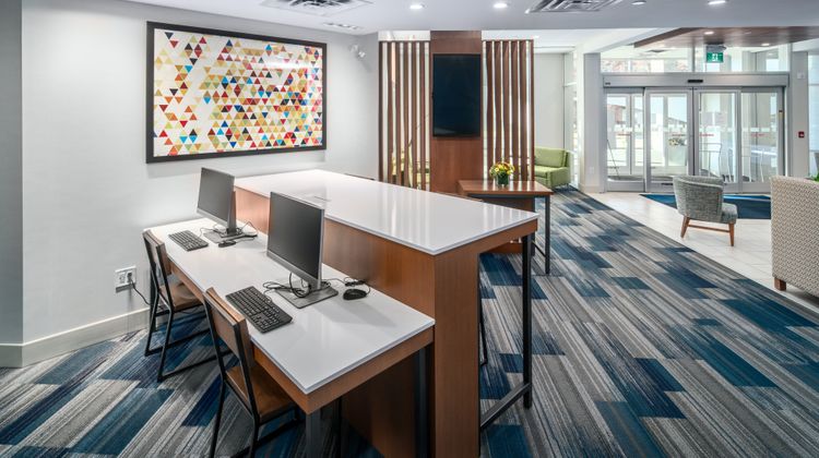 Holiday Inn Express & Suites Brandon Other