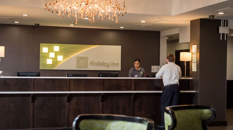 Holiday Inn Harrisburg East Lobby