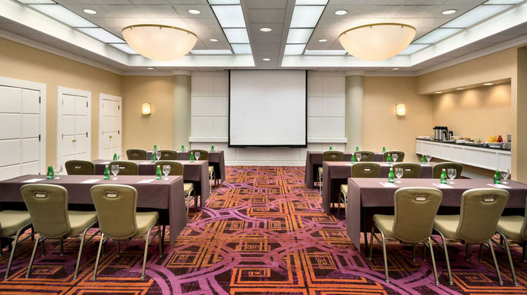 Crowne Plaza Englewood, an IHG Hotel Meeting