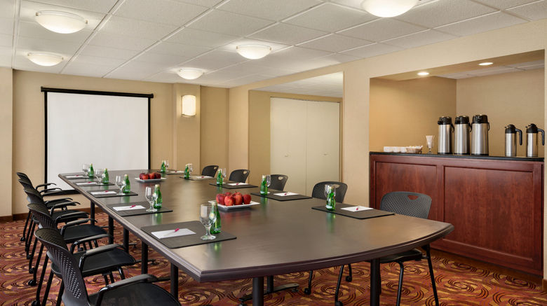 <b>Crowne Plaza Englewood, an IHG Hotel Meeting</b>. Images powered by <a href="https://www.leonardoworldwide.com/" title="Leonardo Worldwide" target="_blank">Leonardo</a>.