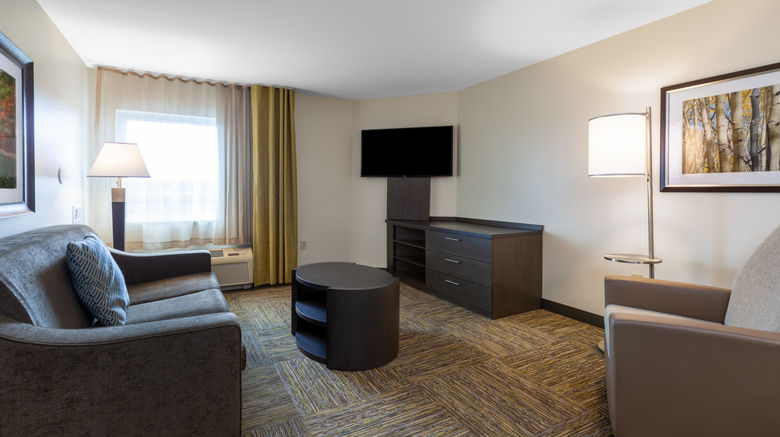 <b>Candlewood Suites Kalamazoo Suite</b>. Images powered by <a href="https://www.leonardoworldwide.com/" title="Leonardo Worldwide" target="_blank">Leonardo</a>.