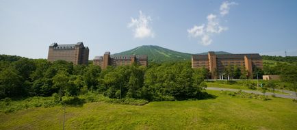 ANA Holiday Inn Resort Appi Kogen Exterior