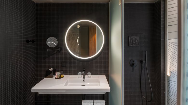 <b>Hotel Clark Room</b>. Images powered by <a href="https://www.leonardoworldwide.com/" title="Leonardo Worldwide" target="_blank">Leonardo</a>.