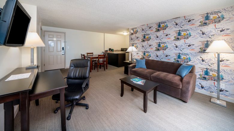<b>The Grove Inn Suite</b>. Images powered by <a href="https://www.leonardoworldwide.com/" title="Leonardo Worldwide" target="_blank">Leonardo</a>.