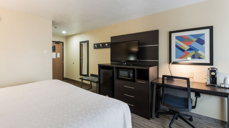 Holiday Inn Express Room
