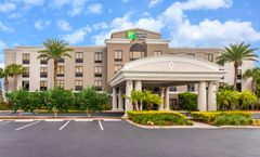 Holiday Inn Express Hotel & Suites