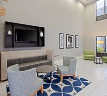 Holiday Inn Express Hotel & Suites Lobby
