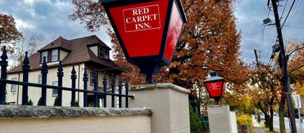 Red Carpet Inn - Newark Airport Exterior