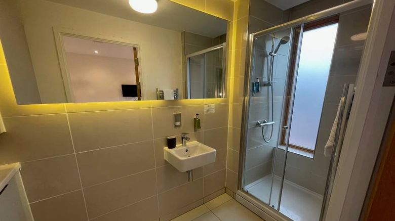 <b>Quay Apartments Manchester Suite</b>. Images powered by <a href="https://www.leonardoworldwide.com/" title="Leonardo Worldwide" target="_blank">Leonardo</a>.
