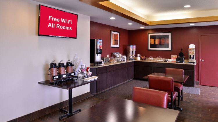 Red Roof Inn Clyde Restaurant