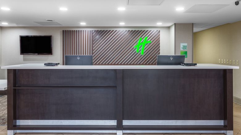 <b>Holiday Inn & Suites Lobby</b>. Images powered by <a href="https://www.leonardoworldwide.com/" title="Leonardo Worldwide" target="_blank">Leonardo</a>.
