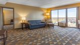 Holiday Inn & Suites Suite