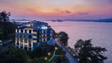 voco Thousand Island Lake Exterior