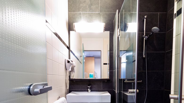 <b>Bastion Hotel Amsterdam-Centrum Zuidwest Room</b>. Images powered by <a href="https://www.leonardoworldwide.com/" title="Leonardo Worldwide" target="_blank">Leonardo</a>.