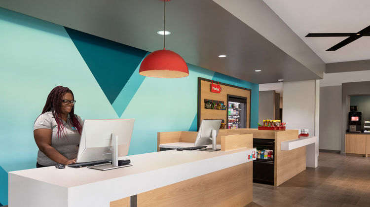 avid hotel Memphis-Southaven Lobby