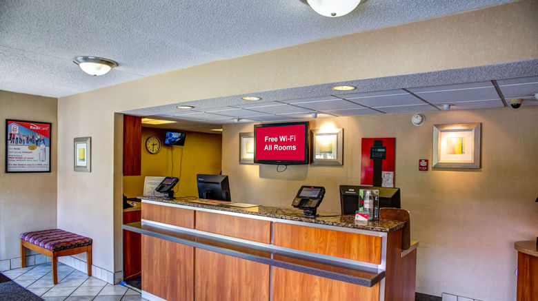 <b>Red Roof Inn Pensacola – I-10 at Davis Lobby</b>. Images powered by <a href="https://www.leonardoworldwide.com/" title="Leonardo Worldwide" target="_blank">Leonardo</a>.