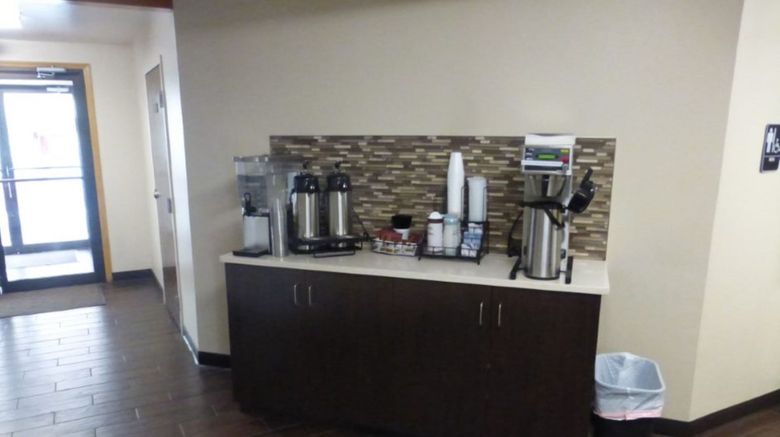 <b>Red Roof Inn Grand Junction Lobby</b>. Images powered by <a href="https://www.leonardoworldwide.com/" title="Leonardo Worldwide" target="_blank">Leonardo</a>.