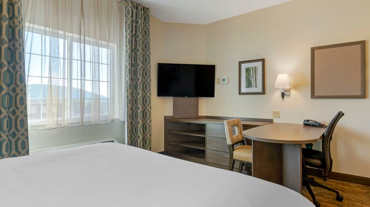 Candlewood Suites West Reading Hotel Room