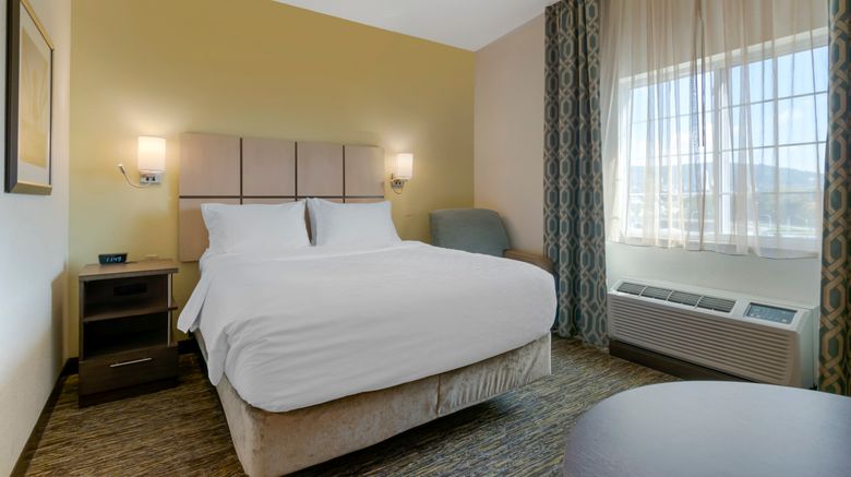 <b>Candlewood Suites West Reading Hotel Room</b>. Images powered by <a href="https://www.leonardoworldwide.com/" title="Leonardo Worldwide" target="_blank">Leonardo</a>.