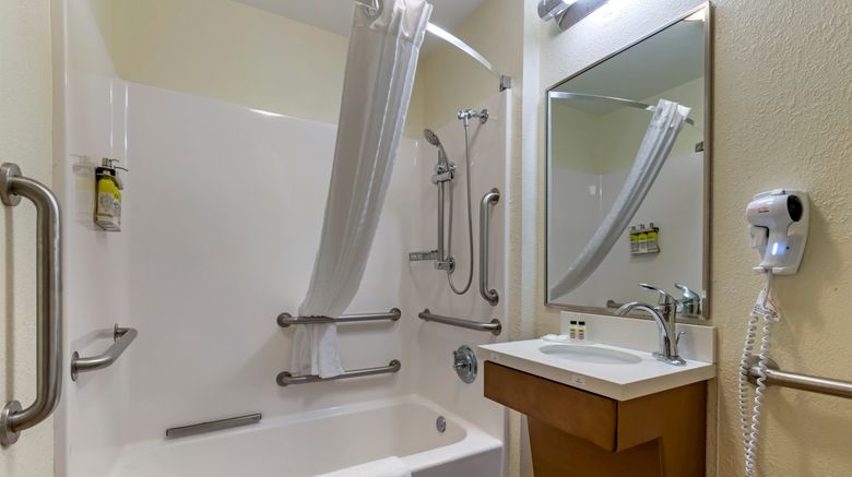 <b>Candlewood Suites West Reading Hotel Room</b>. Images powered by <a href="https://www.leonardoworldwide.com/" title="Leonardo Worldwide" target="_blank">Leonardo</a>.