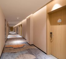 Holiday Inn Express Wuhou New City Lobby