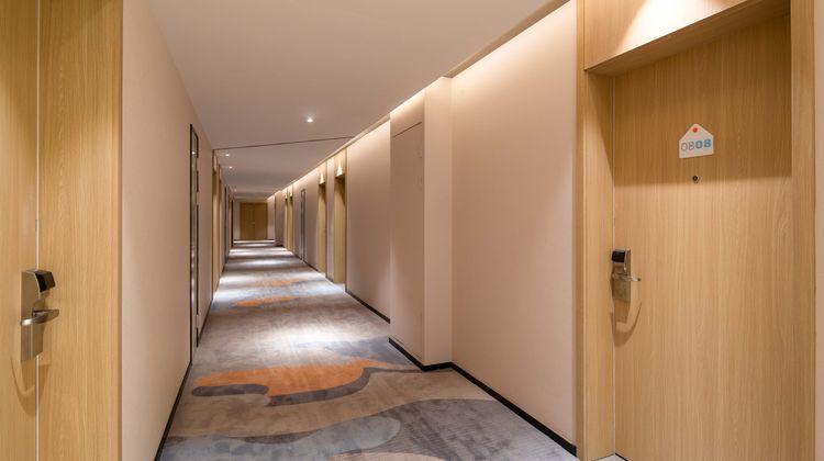 Holiday Inn Express Wuhou New City Lobby