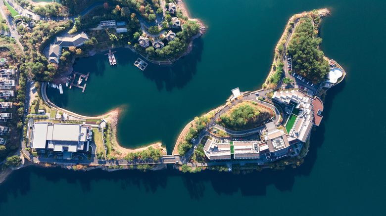 <b>voco Thousand Island Lake Exterior</b>. Images powered by <a href="https://www.leonardoworldwide.com/" title="Leonardo Worldwide" target="_blank">Leonardo</a>.