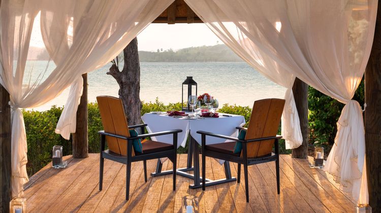 The Naka Island, Resort & Spa, Phuket Restaurant